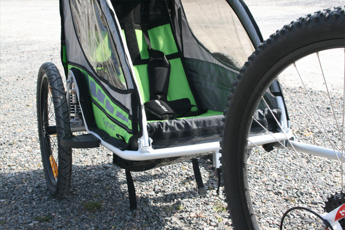 Constitución Pompeya Ligeramente Alquiler Remolque infantil para bicicleta (30kg max.)** • En Bici por Gredos
